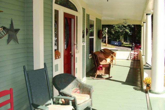 The Young House Bed And Breakfast Millinocket Kültér fotó