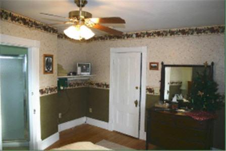 The Young House Bed And Breakfast Millinocket Szoba fotó
